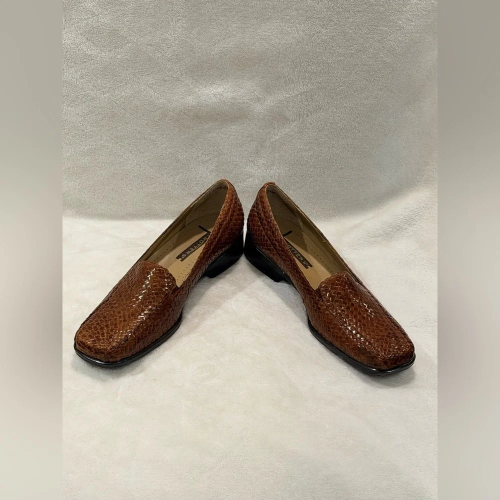 Trotters Woven Leather Loafers 8.5M Brown Comfort Work Shoe